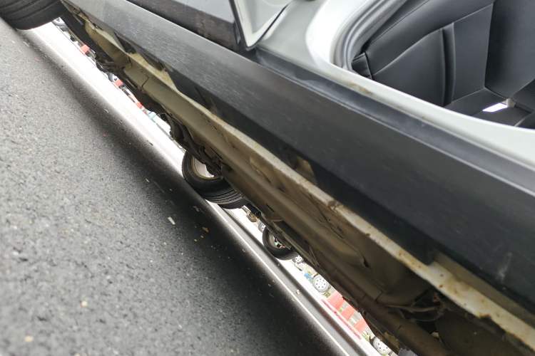 Used Brilliance V3 2016 1.5L Manual Smart Version Left Side Sill
