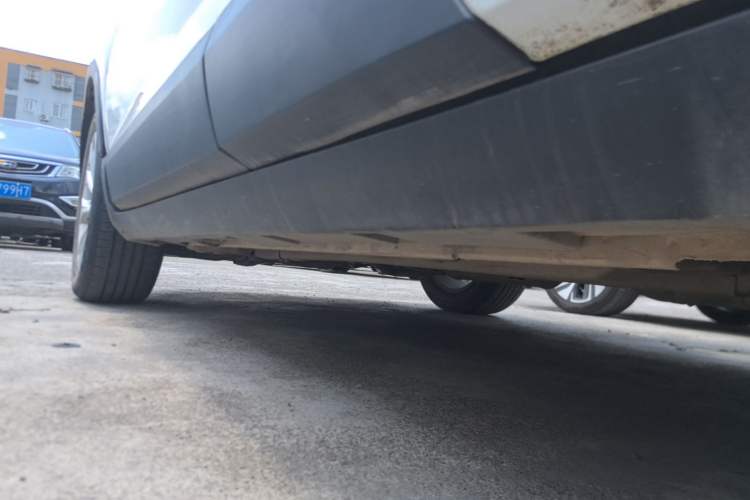 Used Brilliance V3 2016 1.5L Manual Smart Version Left Side Sill