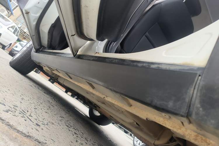 Used Brilliance V3 2016 1.5L Manual Smart Version Left Side Sill