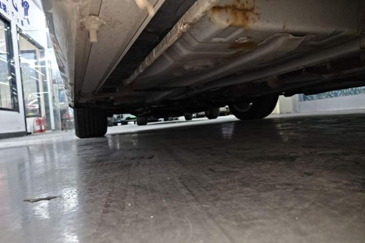 Used Brilliance V3 2016 1.5L Automatic Smart Version Left Side Sill