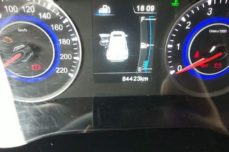 Used Brilliance V3 2016 1.5L Manual Smart Version Odometer Close Up