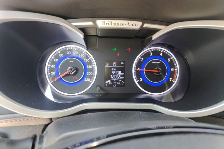 Used Brilliance V3 2016 1.5L Manual Comfort Model Odometer Close Up