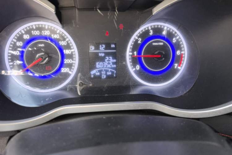 Used Brilliance V3 2016 1.5L Manual Comfort Model Odometer Close Up