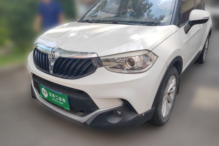 Używany Brilliance V3 2016 1.5L Automatic Smart Version Guazi used car, China used car export, Used car for sale, Used cars, Cheapest cars for sale