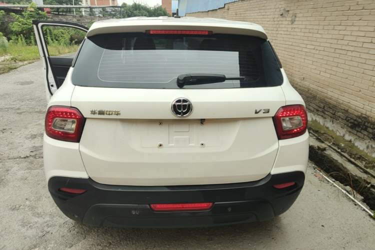 Used Brilliance V3 2016 1.5L Manual Smart Version Rear