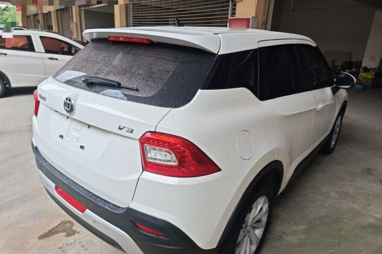 Used Brilliance V3 2016 1.5L Manual Smart Version Rear Right 45 Deg