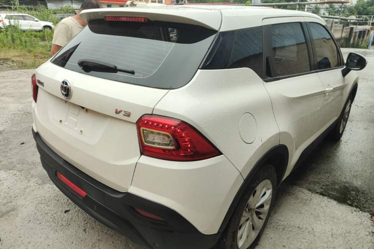Used Brilliance V3 2016 1.5L Manual Smart Version Rear Right 45 Deg