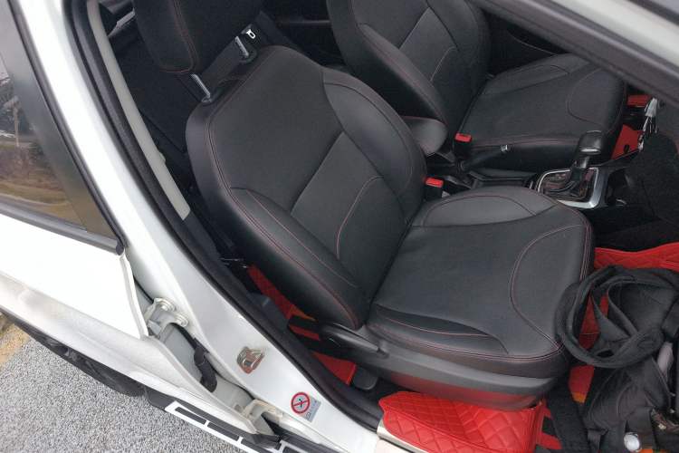 Used Brilliance V3 2016 1.5L Automatic Smart Version Right Front Seat