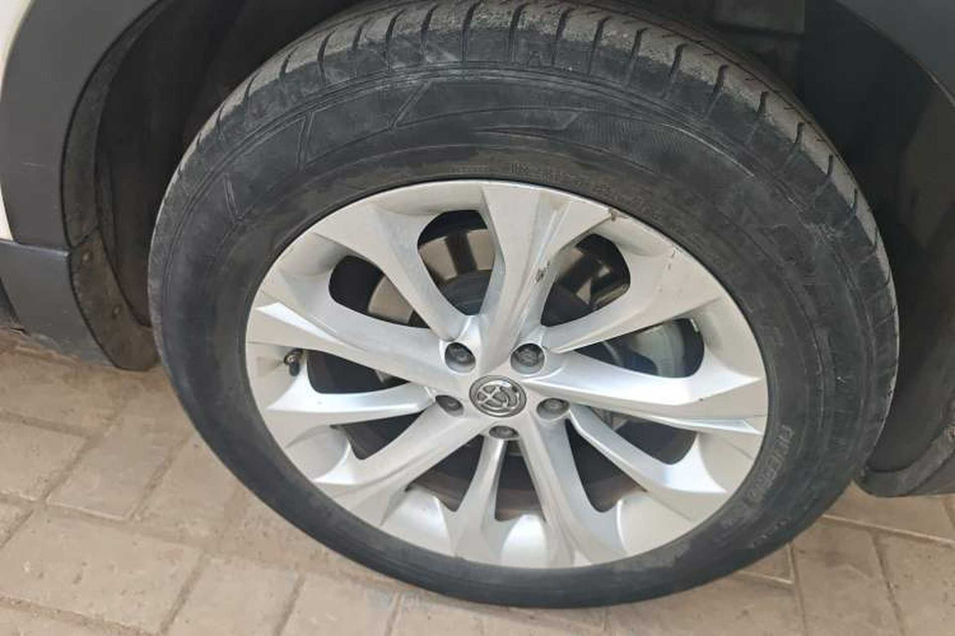 Used Brilliance V3 2016 1.5L Manual Smart Version Right Front Wheel Hub