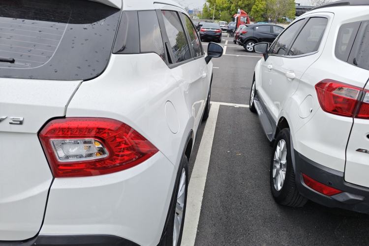 Used Brilliance V3 2016 1.5L Manual Smart Version Right Rear Taillight