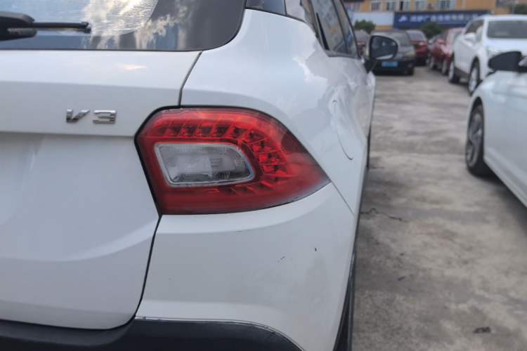 Used Brilliance V3 2016 1.5L Manual Smart Version Right Rear Taillight