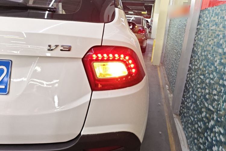 Used Brilliance V3 2016 1.5L Automatic Smart Version Right Rear Taillight
