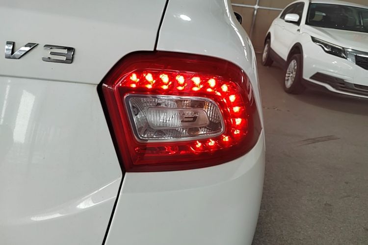 Used Brilliance V3 2016 1.5L Manual Comfort Model Right Rear Taillight