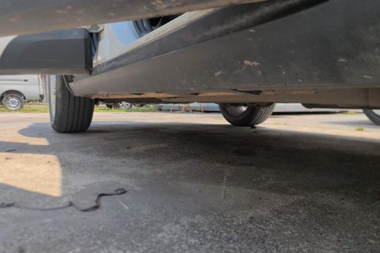 Used Brilliance V3 2016 1.5L Manual Smart Version Right Side Sill