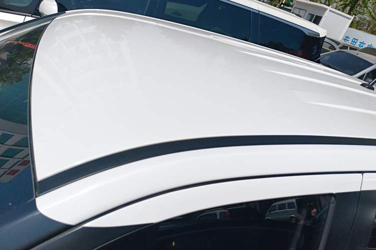 Used Brilliance V3 2016 1.5L Automatic Elite Model Roof