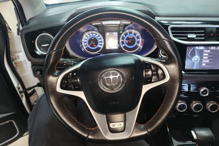 Used Brilliance V3 2016 1.5L Automatic Smart Version Steering Wheel