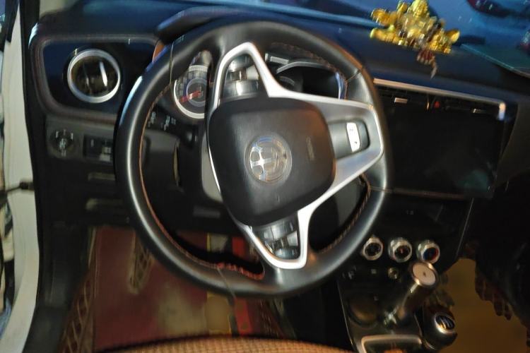 Used Brilliance V3 2016 1.5L Manual Smart Version Steering Wheel