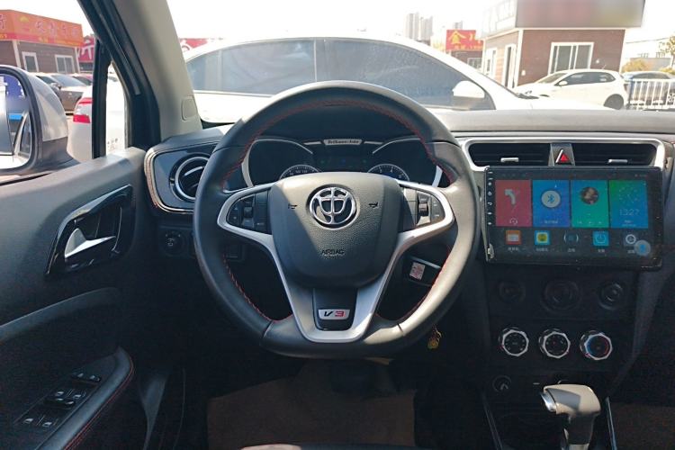 Used Brilliance V3 2016 1.5L Automatic Elite Model Steering Wheel