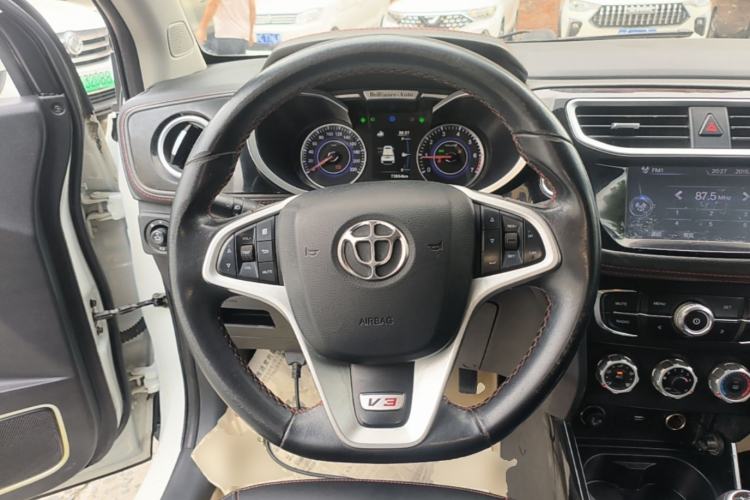 Used Brilliance V3 2016 1.5L Manual Smart Version Steering Wheel