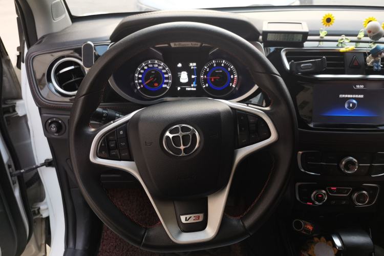 Used Brilliance V3 2016 1.5T Automatic Flagship Model Steering Wheel