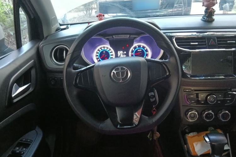 Used Brilliance V3 2016 1.5L Automatic Comfort Model Steering Wheel