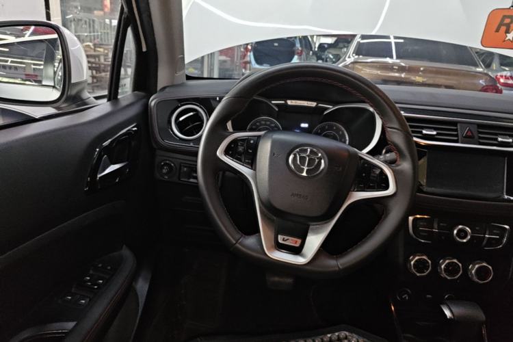 Used Brilliance V3 2016 1.5L Automatic Smart Version Steering Wheel