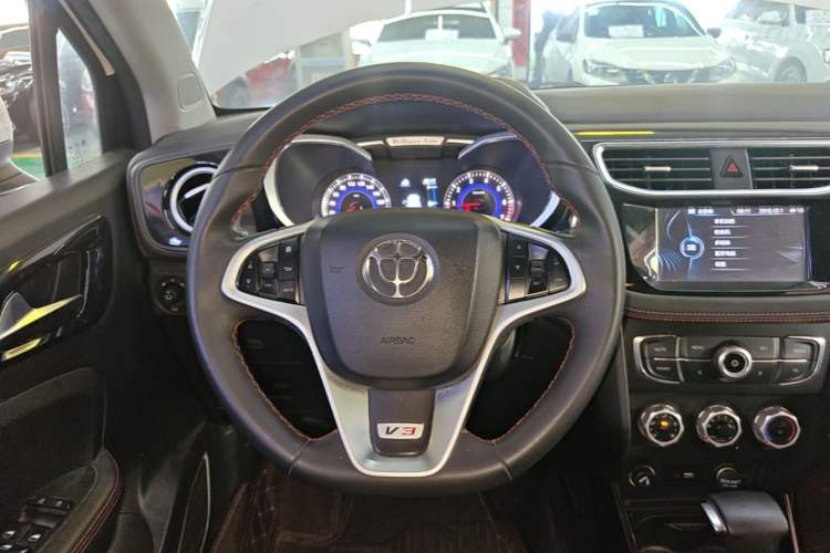 Used Brilliance V3 2016 1.5L Automatic Smart Version Steering Wheel
