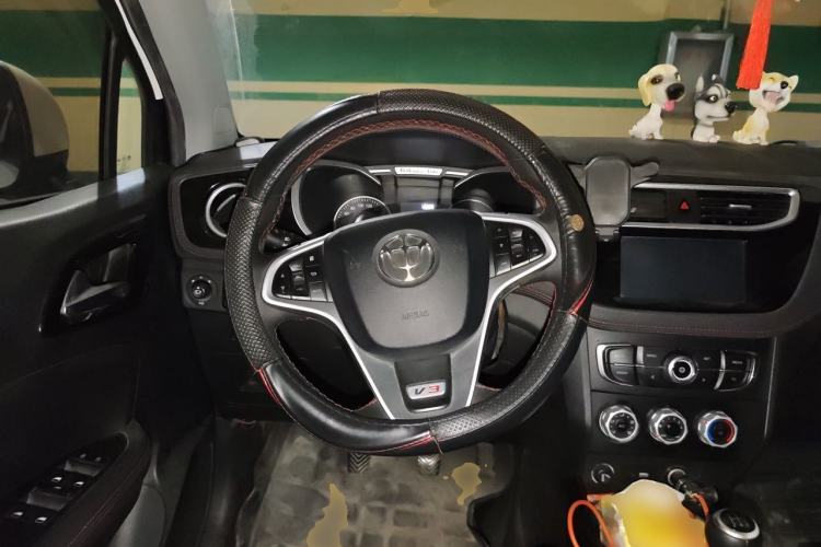 Used Brilliance V3 2016 1.5L Manual Smart Version Steering Wheel