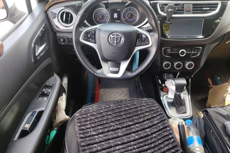 Used Brilliance V3 2016 1.5L Automatic Smart Version Steering Wheel