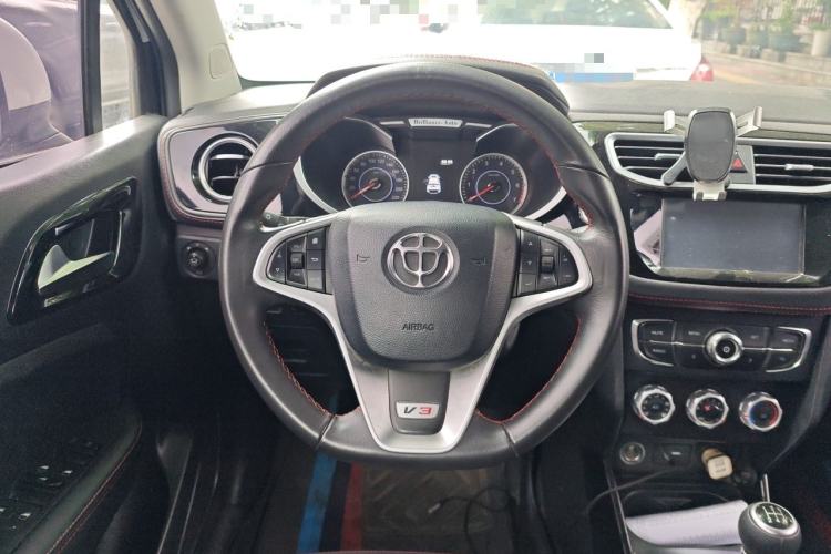 Used Brilliance V3 2016 1.5L Manual Smart Version Steering Wheel