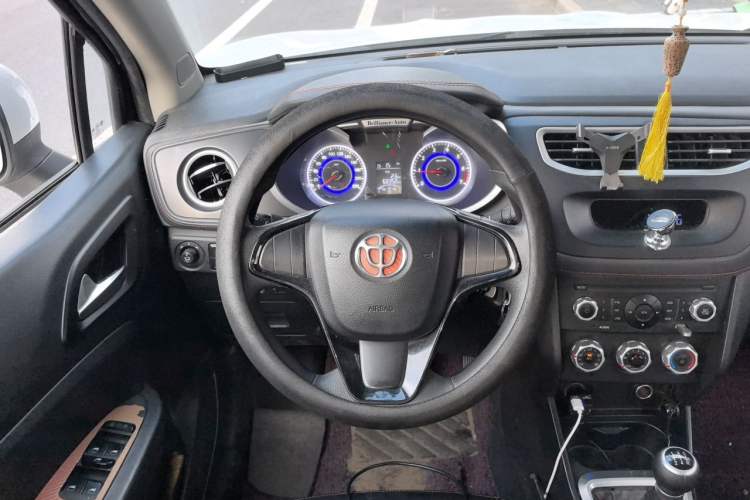 Used Brilliance V3 2016 1.5L Manual Comfort Model Steering Wheel