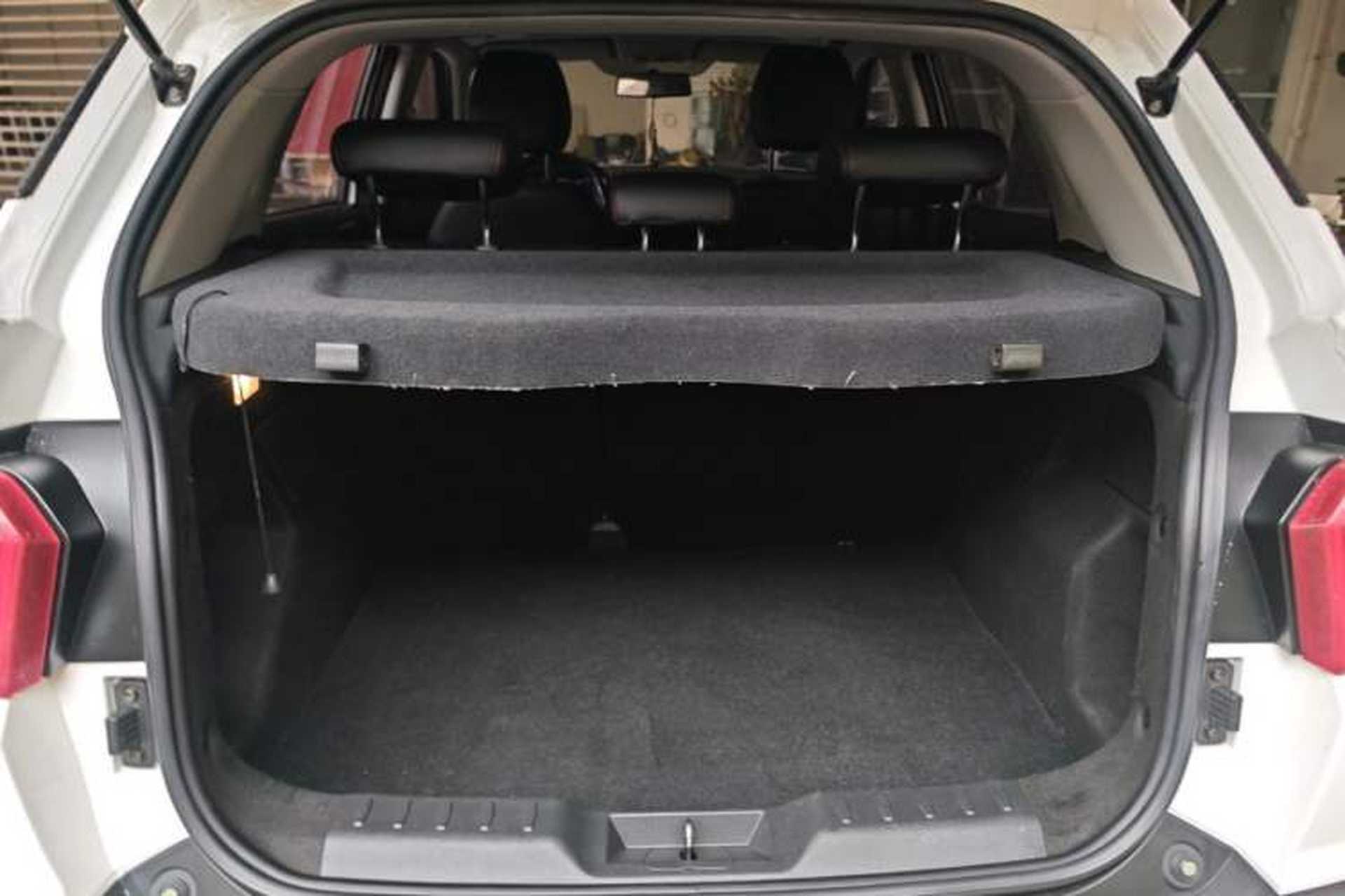 Used Brilliance V3 2016 1.5L Manual Smart Version Trunk