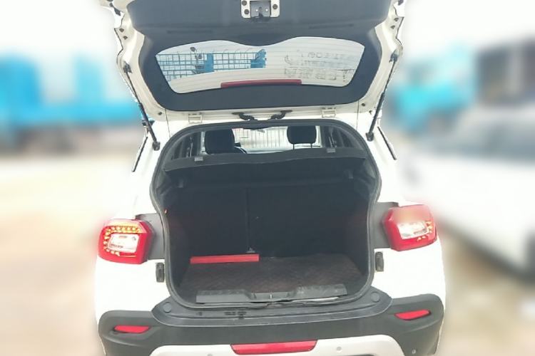 Used Brilliance V3 2016 1.5L Manual Smart Version Trunk