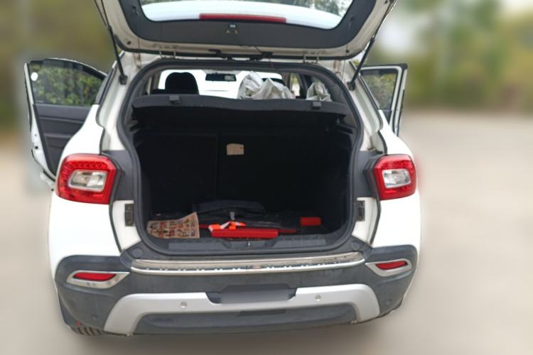 Used Brilliance V3 2016 1.5L Automatic Smart Version Trunk
