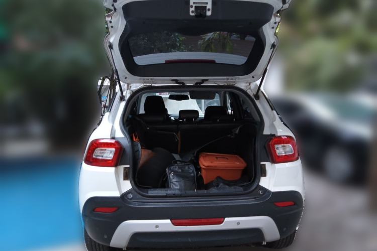 Used Brilliance V3 2016 1.5L Manual Smart Version Trunk