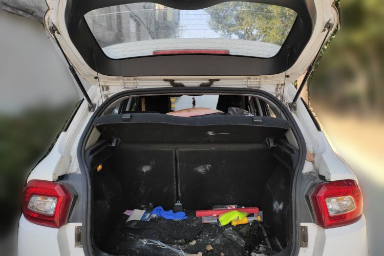 Used Brilliance V3 2016 1.5L Manual Smart Version Trunk