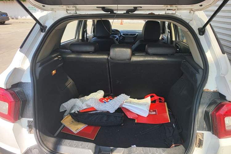 Used Brilliance V3 2016 1.5L Manual Smart Version Trunk