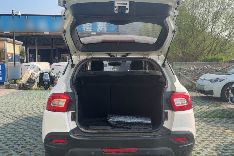 Used Brilliance V3 2016 1.5L Automatic Comfort Model Trunk