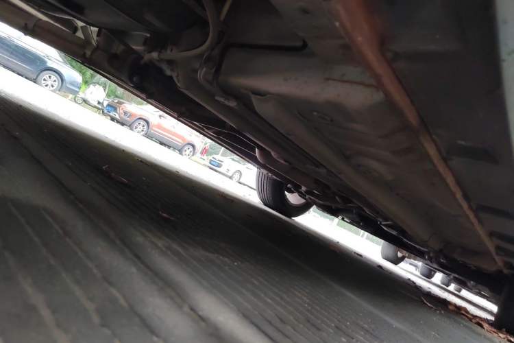 Used Brilliance V3 2016 1.5L Automatic Smart Version Chassis Rear Right