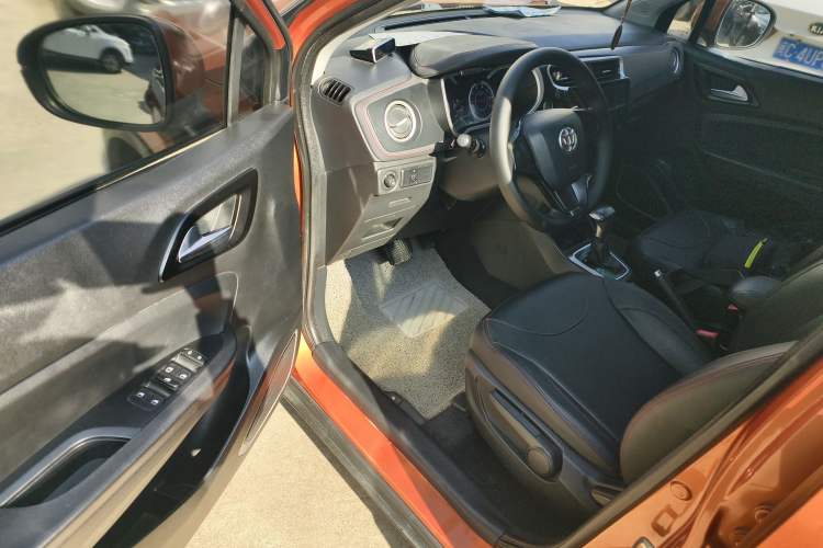 Used Brilliance V3 2016 1.5L Automatic Comfort Model Driver Seat