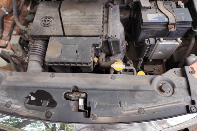 Used Brilliance V3 2016 1.5L Automatic Smart Version Engine Bay