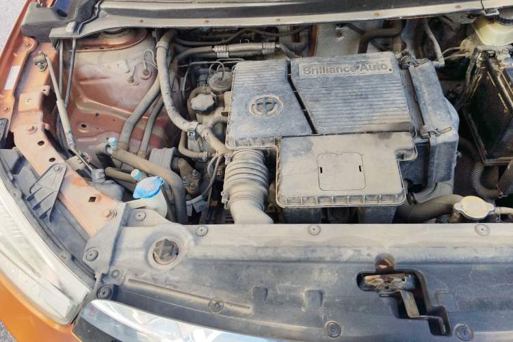 Used Brilliance V3 2016 1.5L Automatic Smart Version Engine Bay Right