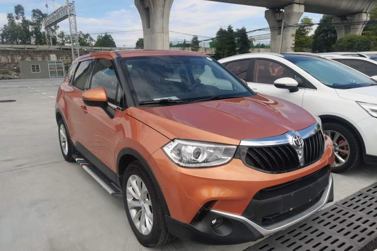 Used Brilliance V3 2016 1.5L Automatic Smart Version Exterior 2