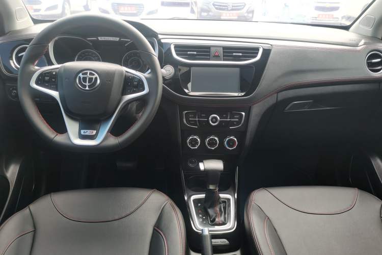 Used Brilliance V3 2016 1.5L Automatic Smart Version Interior 3