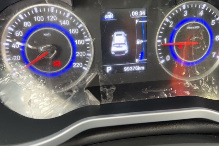 Used Brilliance V3 2016 1.5L Automatic Smart Version Odometer Close Up