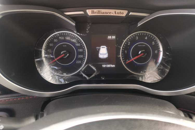 Used Brilliance V3 2016 1.5L Automatic Smart Version Odometer Close Up