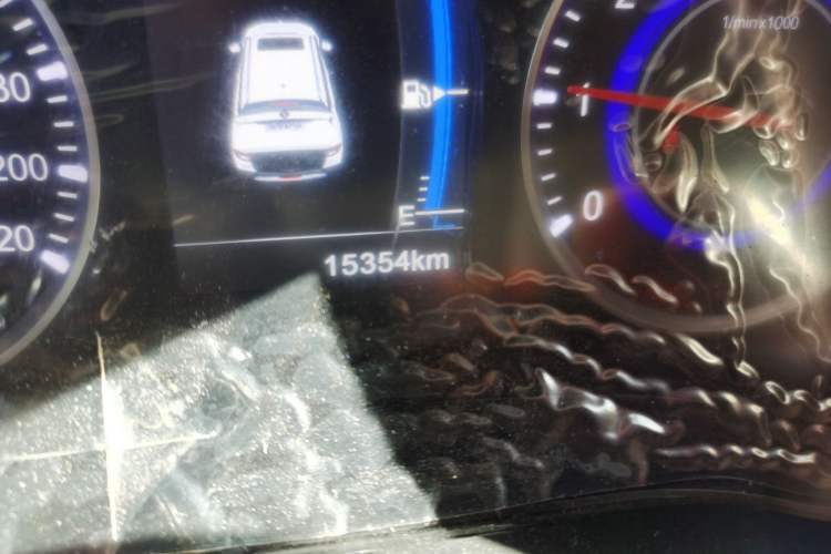 Used Brilliance V3 2016 1.5L Manual Smart Version Odometer Close Up