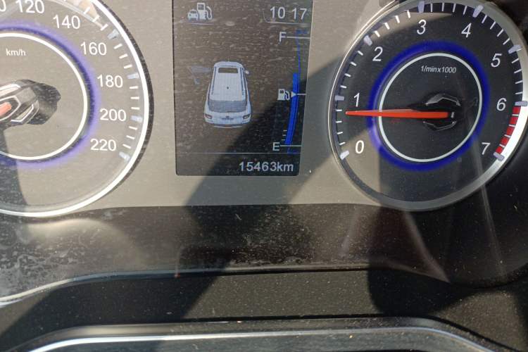 Used Brilliance V3 2016 1.5L Manual Smart Version Odometer Close Up