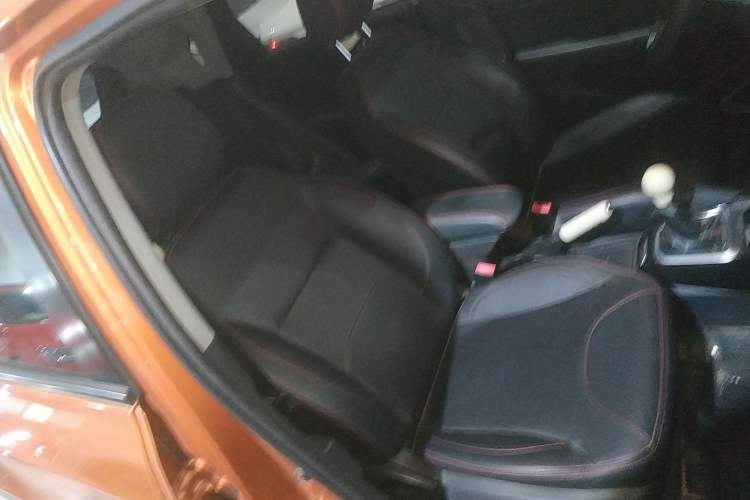 Used Brilliance V3 2016 1.5L Manual Smart Version Right Front Seat