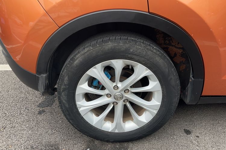Used Brilliance V3 2016 1.5L Automatic Smart Version Right Rear Wheel Hub